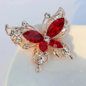Broche Papillon Valse Améthyste Couleur Rouge