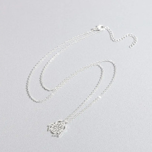 Vue générale Collier Pendentif Coccinelle "Élégance Naturelle Couleur Argent