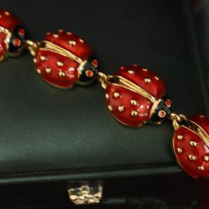 Détails	Bracelet Prestige Coccinelle Éclat d'Or