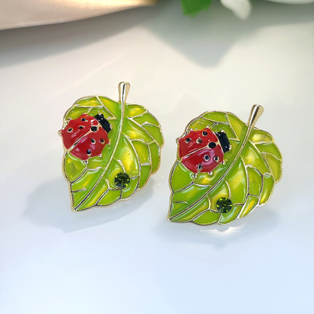Boucles d'Oreilles Coccinelle et Feuille couleur vert