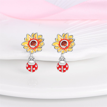 Vue générale Boucles d'Oreilles Coccinelle Jardin Fleuri
