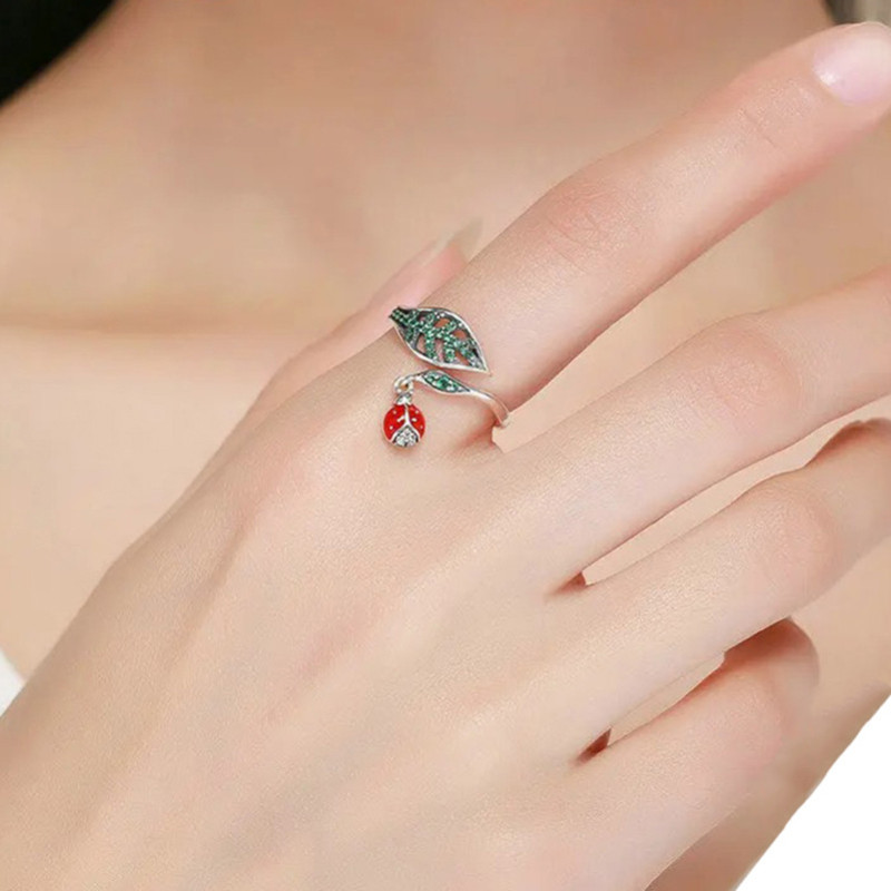 Vue Portée Bague Coccinelle "Éclat du Jardin" en Argent Sterling 925