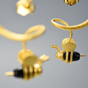 Boucles d'oreilles abeille en argent Sterling 925 vue abeilles