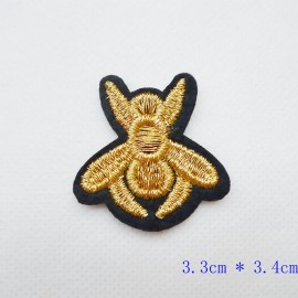 7 petits écussons abeille brodés main - type 3