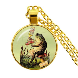 Frog Necklace 'Enchanted Marsh Feast' – Unique Vintage Jewelry