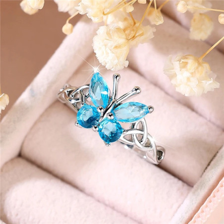 Magnifique Bague Papillon Bleu 'Lueur Saphir'