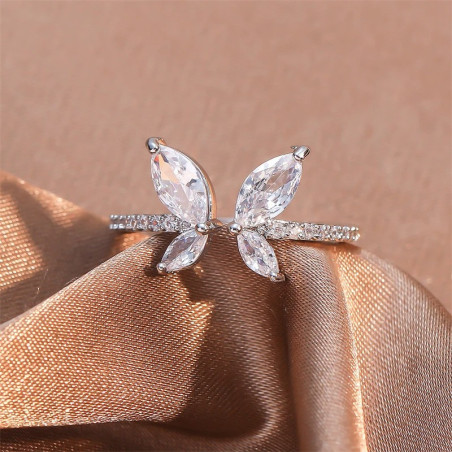 Magniffique Bague Papillon Élégante Légèreté Cristalline