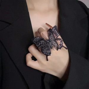 Bague Papillon 'Mystère Noir Gothique Chic'