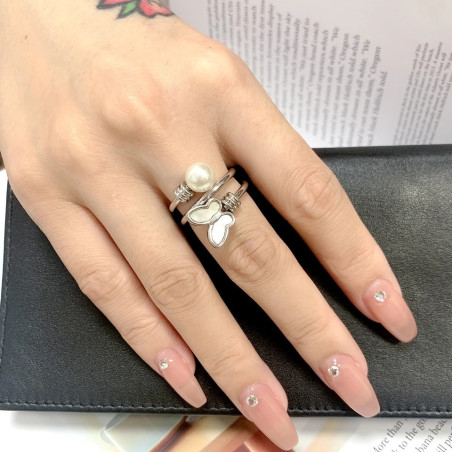 Bague Papillon 'Perle Éclatante'