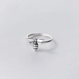 Cute Little Bee Ring in Copper | Elegant Jewelry Gift for Women