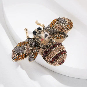 Broche Abeille de Luxe Impériale | Bijou Unique en Cristal