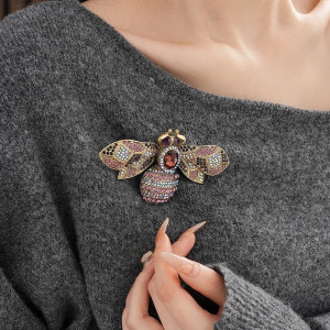 Broche Abeille 'Majesté Antique'