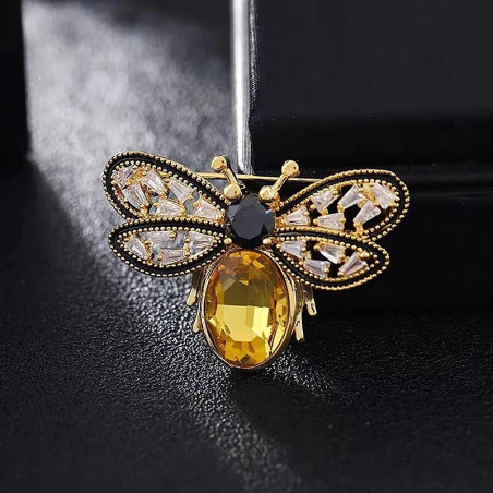 Broche Abeille Éclat Royal | Bijou Abeille Doré & Émeraude