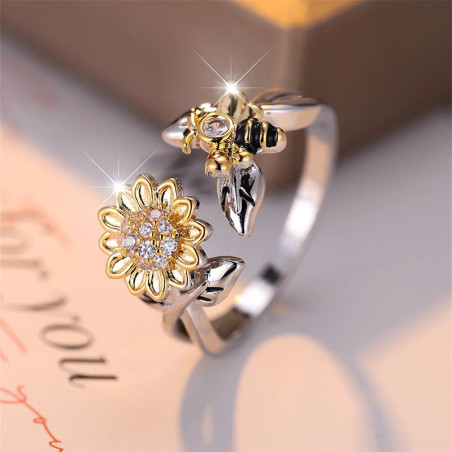 Bague Abeille Mignonne 'Butineuse Ensoleillée' | Bijou Ajustable