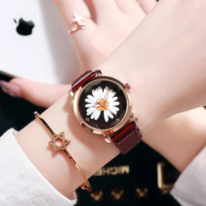 Daisy Elegance Floral Watch | Cute Bee Themed Jewelry Gift