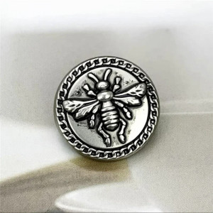 Cute Vintage Bee Buttons for Sewing | Set of 10 | 2 Colors
