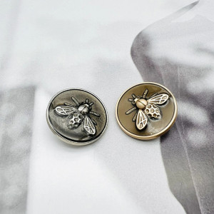 Cute Bee Metal Buttons - Set of 10 | Vintage Sewing Buttons