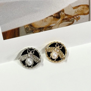 Unique Pearl Bee Buttons | Set of 6 | Gift for Crafters