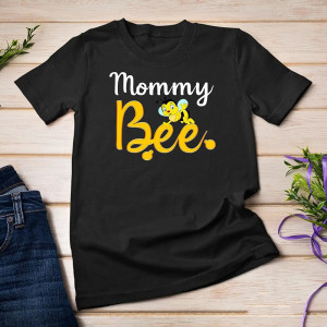 Mommy to Bee T-Shirt | Cute Vintage Gift for Expecting Moms