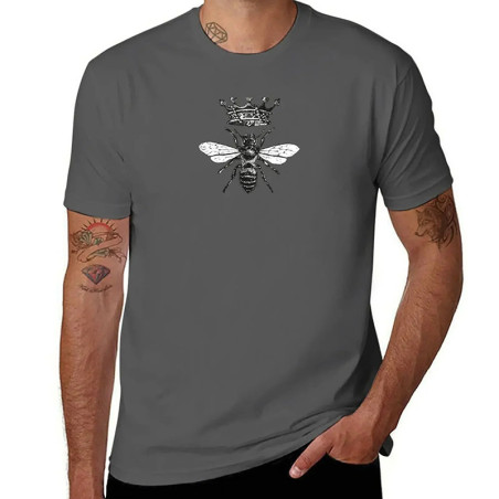 Queen Bee T-Shirt with Crown | Cute Womens Bee Graphic Tee