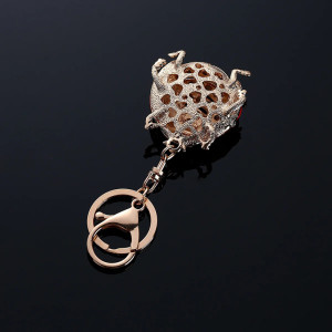 Royal Sparkling Ladybug Keychain - Elegant Zircon Accessory
