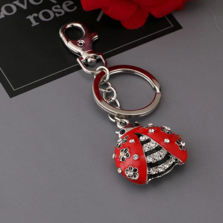 Porte-clés Coccinelle 'Fleur de Cristal' | Accessoires Luxueux avec Strass