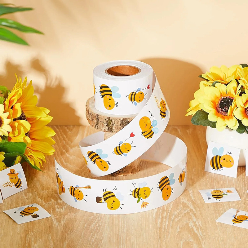 Rouleau de 500 Autocollants Abeille Rigolottes !