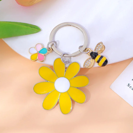 Cute "Enchanted Daisy" Bee Keychain | Unique Gift for Her