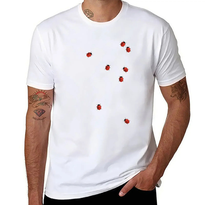T-Shirt Homme Coccinelle 'Chance Naturelle' | Mignon & Moderne