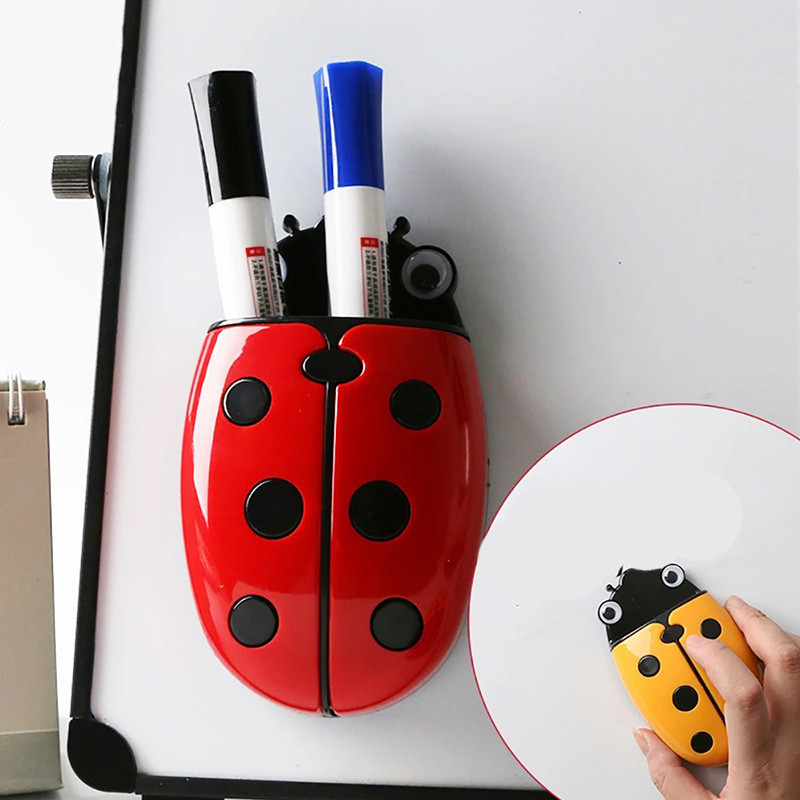 Boîte rangement magnétique pour feutres et brosse pour tableau couleur Coccinelle - 2 couleurs au choix