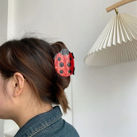 Grande Pince à cheveux Cocinelle - 2 couleurs au choix