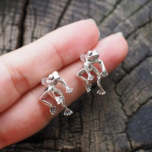 Cute Frog Climber Helix Earring | Unique Animal Jewelry Gift