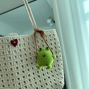 Swinging Frog Keychain | Handmade Crochet Cute Nature Gift