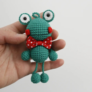 Pendentif Grenouille Gentleman au Crochet | Accessoire Rétroviseur