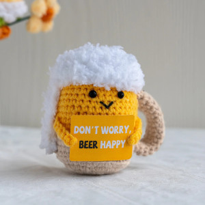 Peluche Abeille Bière au Crochet – Cadeau & Déco Fait Main