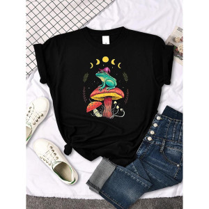 T-Shirt Grenouille Magique Mignonne | Lune & Champignon Mystique