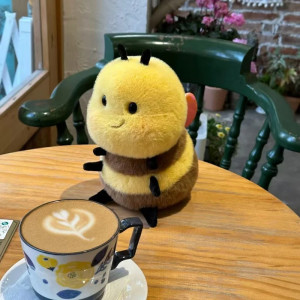 Peluche Abeille Douceur de Miel | Doudou Mignon & Câlin