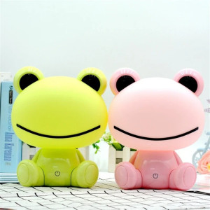 Veilleuse LED Grenouille Mignonne – Rose ou Verte – Lampe Enfant