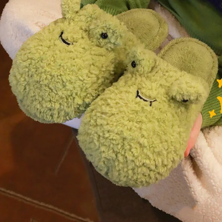 Chaussons Grenouille Mignons – Peluche Douce & Amusante