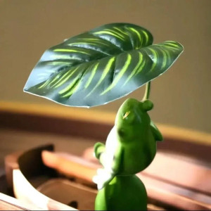 Statue Grenouille Parapluie Feuille – Déco de Jardin Zen