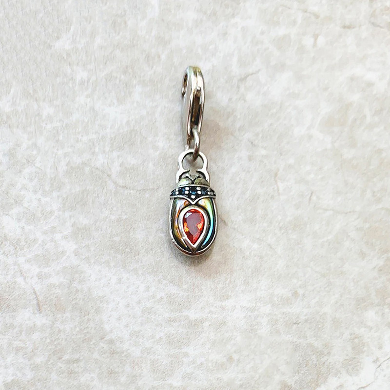 Pendentif Scarabée Vintage en Argent 925 & Zircon Rouge