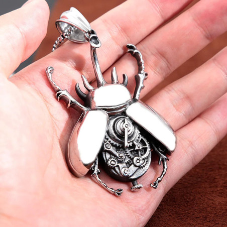Pendentif Scarabée Steampunk Acier | Bijou Mécanique Unique