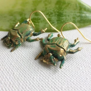 Boucles d'Oreilles Scarabée Émeraude | Bijou Vintage & Mystique