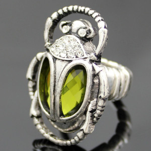 Bague Scarabée Éclat d'Olive | Bijou Vintage Égyptien