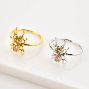 Bague Scarabée Cristal Élégante | Bijou Insecte Bicolore