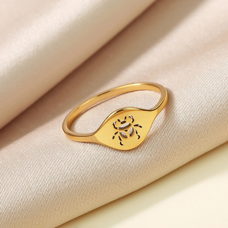 Bague Scarabée Gravée | Bijou Minimaliste Or & Argent
