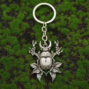 Vintage Scarab Beetle Keychain | Moon & Leaf Spiritual Gift