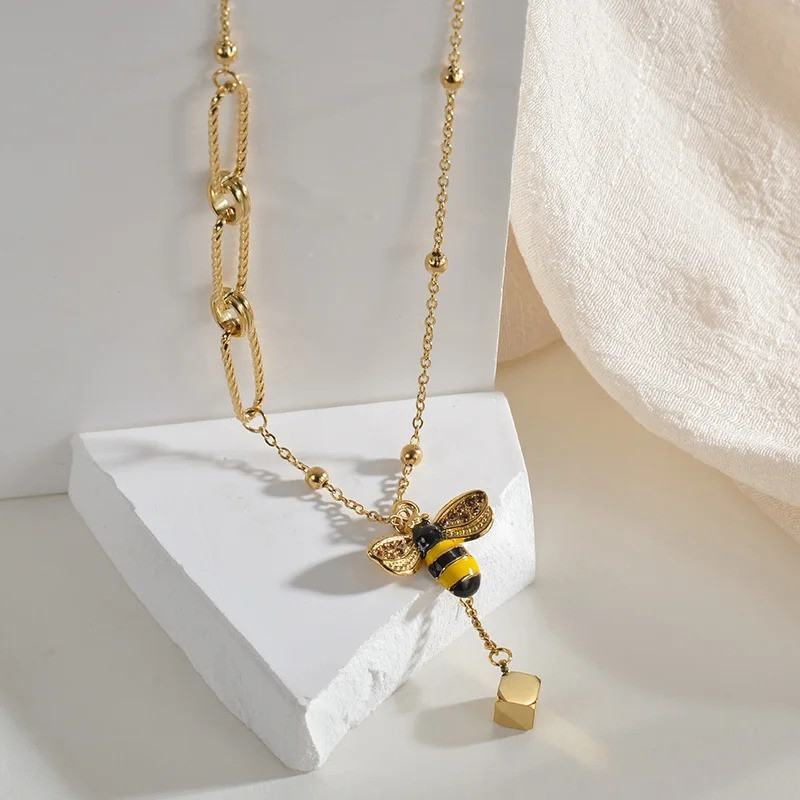 Collier Abeille Élégance Dorée | Bijou Nature & Cadeau Unique