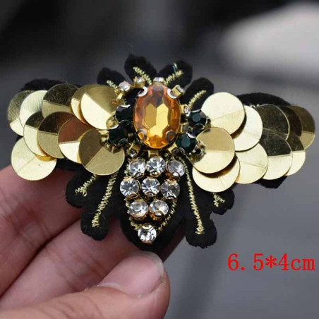 Royal Glow Embroidered Bee Patch - Golden Elegance & Style!