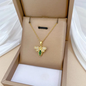 Gold & Emerald Bee Necklace | A Luminous Bee Jewelry Gift